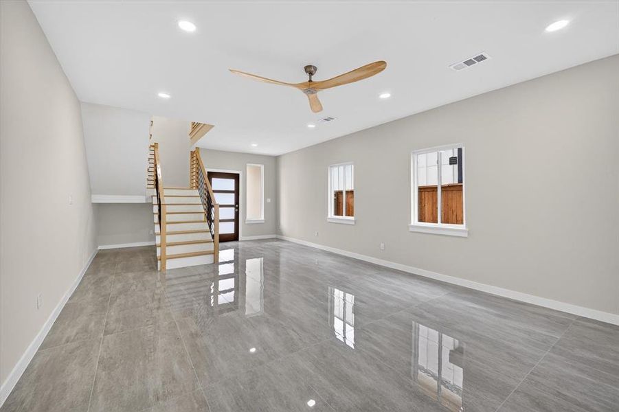 Spacious, unfurnished interior of a new home in , Irving (Image 13).