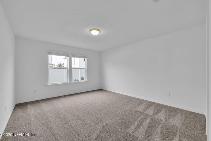 Spacious, unfurnished interior of a new home in Wells Landing, Jacksonville (Image 14).