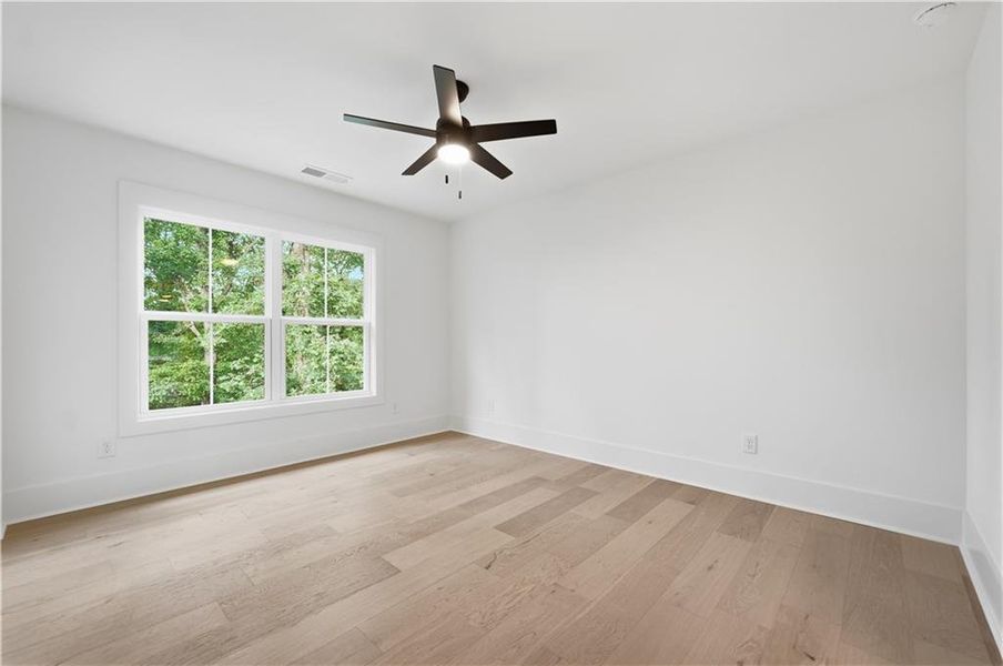 Spacious, unfurnished interior of a new home in , Gainesville (Image 20).