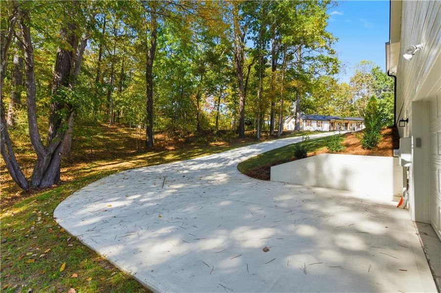 Exterior details and patio area of a home in , Dallas (Image 30).