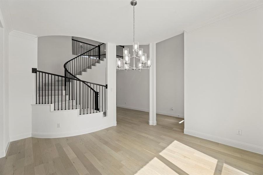 05. 2114 Clairmont - Dining (2) 05. 2114 Clairmont - Dining (2)