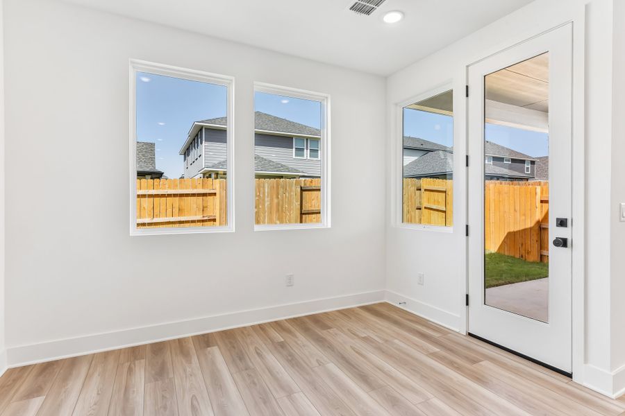 Spacious, unfurnished interior of a new home in Freedom at Anthem, Kyle (Image 11).