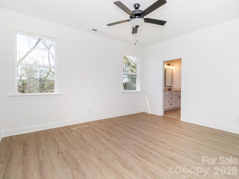 Spacious, unfurnished interior of a new home in , Charlotte (Image 34).