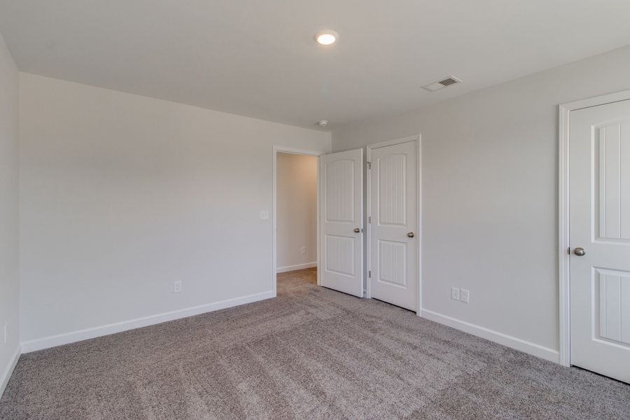 Spacious, unfurnished interior of a new home in Pebble Branch, Chapin (Image 38). Spacious, unfurnished interior of a new home in Pebble Branch, Chapin (Image 38).