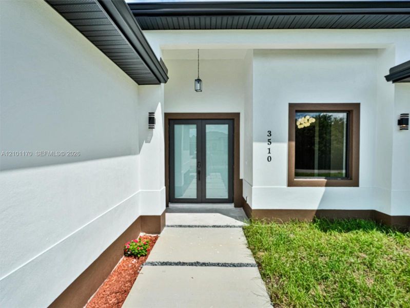Exterior details and patio area of a home in , Lehigh Acres (Image 4). Exterior details and patio area of a home in , Lehigh Acres (Image 4).