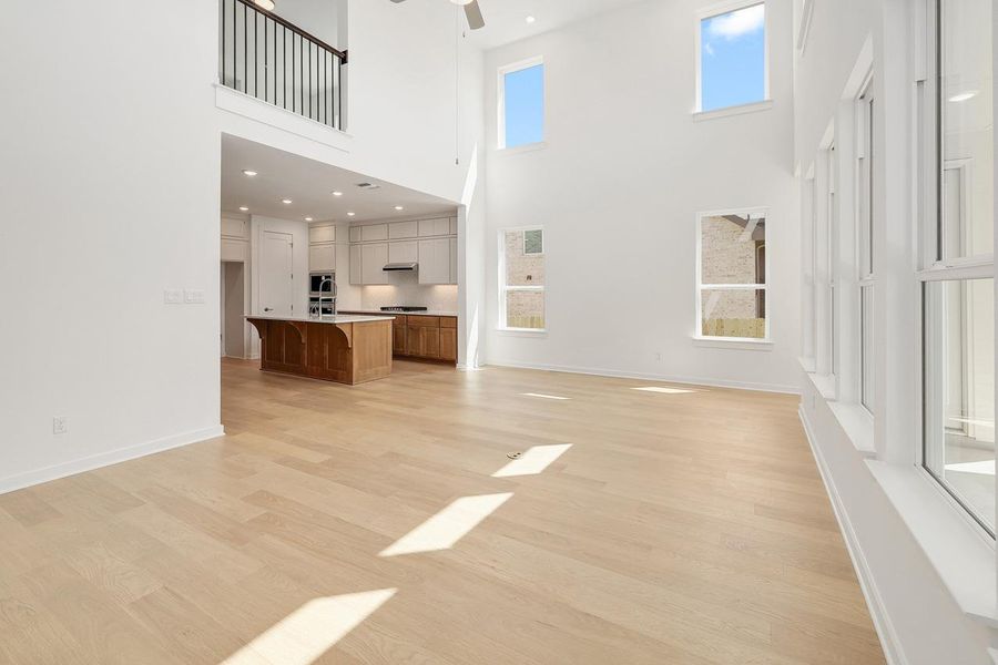 Spacious, unfurnished interior of a new home in Lariat, Liberty Hill (Image 17).