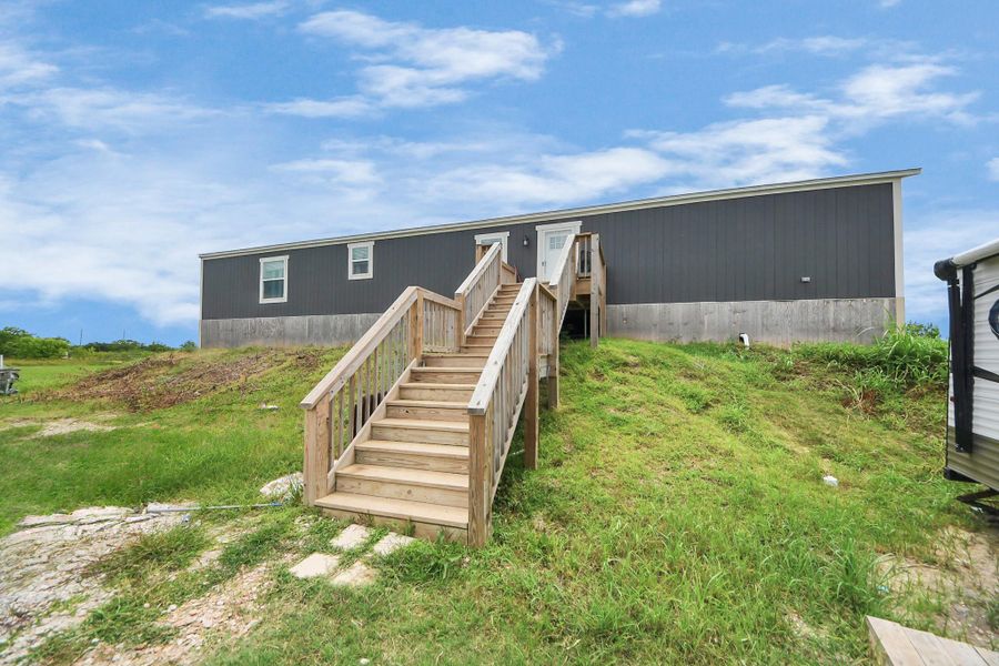Exterior details and patio area of a home in , Dickinson (Image 27).