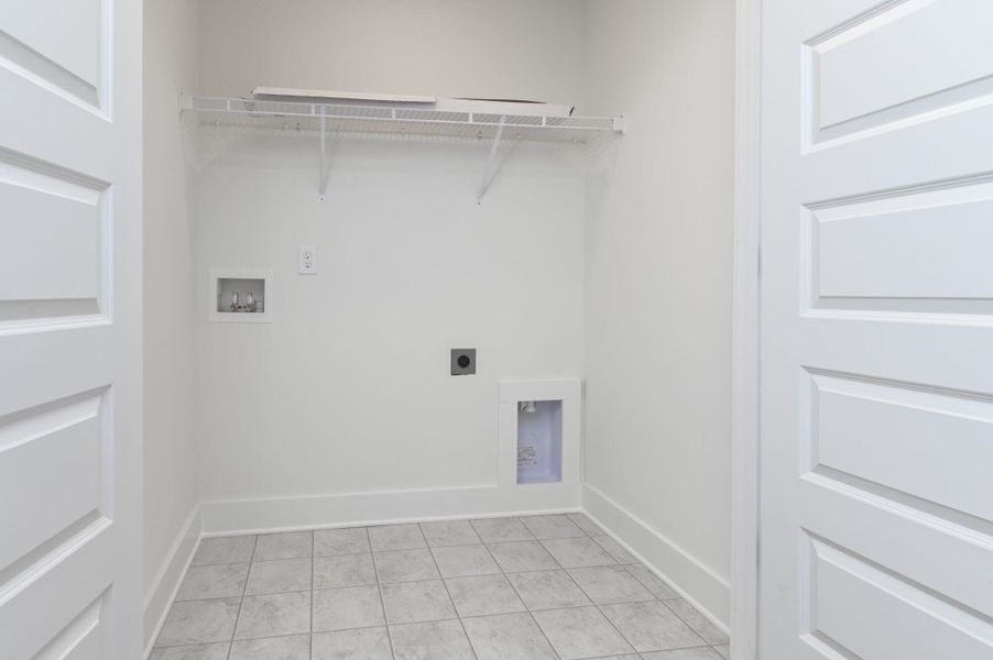 Spacious, unfurnished interior of a new home in Lake Carolina Townhomes, Columbia (Image 38).