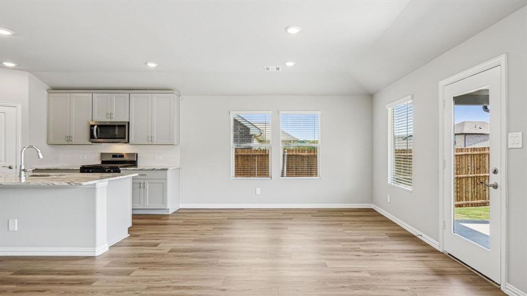 Photo is not of the actual home, but is an inspirational photo of builder’s model home and may depict options, furnishings, and/or decorator features that are not included. Photo is not of the actual home, but is an inspirational photo of builder’s model home and may depict options, furnishings, and/or decorator features that are not included.