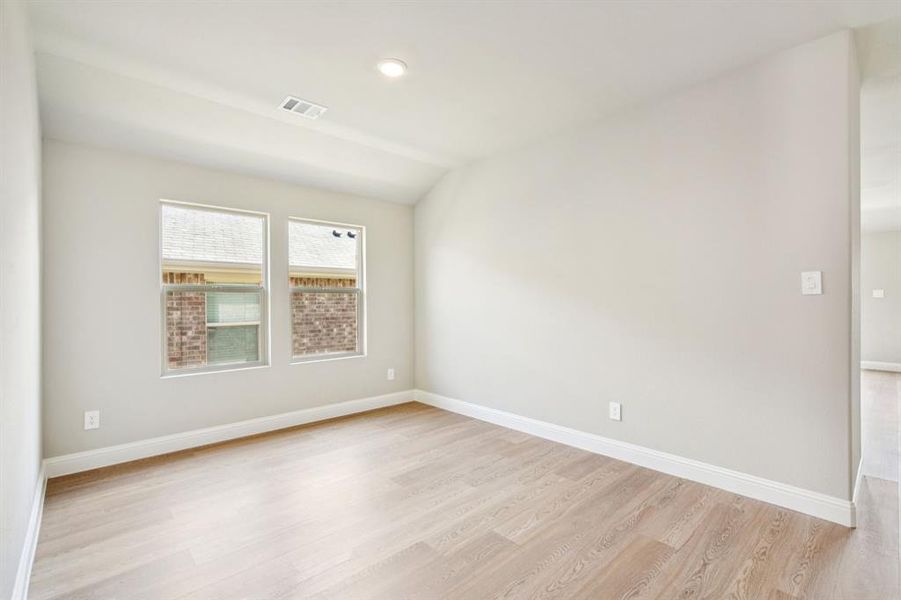 Photo is not of the actual home, but is an inspirational photo of builder’s model home and may depict options, furnishings, and/or decorator features that are not included. Photo is not of the actual home, but is an inspirational photo of builder’s model home and may depict options, furnishings, and/or decorator features that are not included.