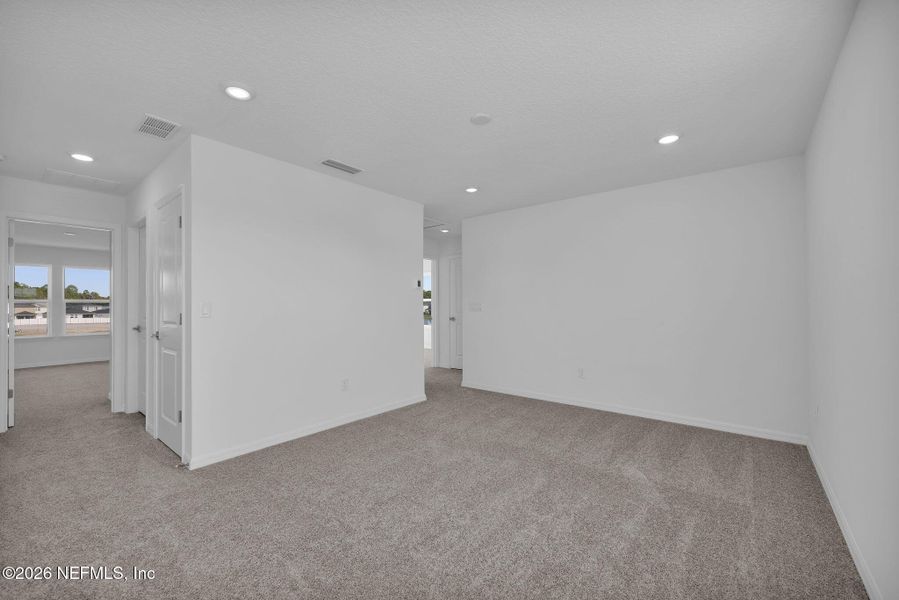 Spacious, unfurnished interior of a new home in The Preserve at Bannon Lakes, St. Augustine (Image 18).