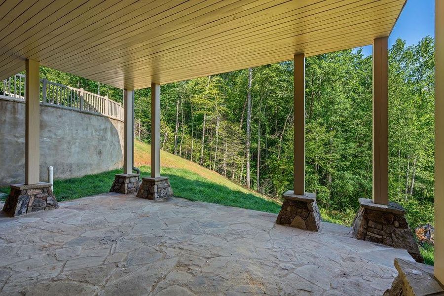 Exterior details and patio area of a home in , Clarkesville (Image 39).
