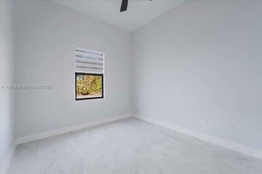 Spacious, unfurnished interior of a new home in , Lehigh Acres (Image 15).