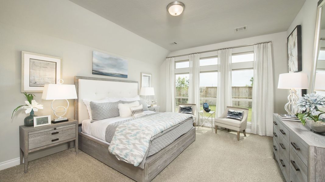 Representative furnished interior of a home built from the 2935W by Perry Homes in Meridiana, Rosharon (Image 17).