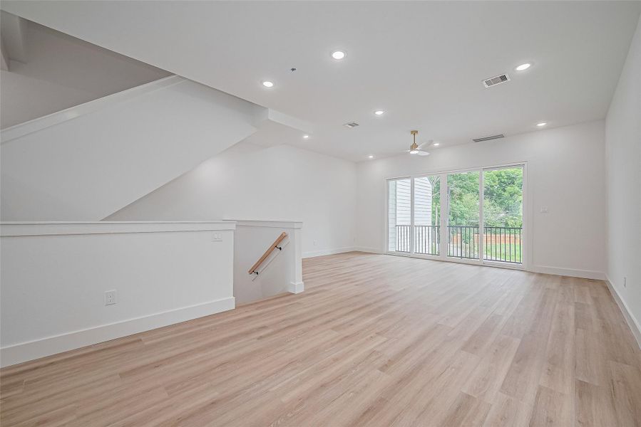 Spacious, unfurnished interior of a new home in , Houston (Image 32).