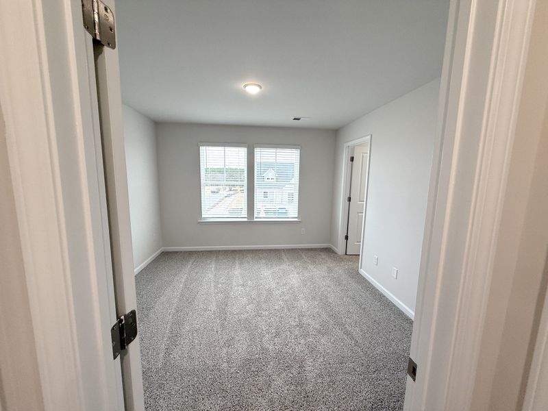 Spacious, unfurnished interior of a new home in Victorywoods Village, Columbia (Image 24).