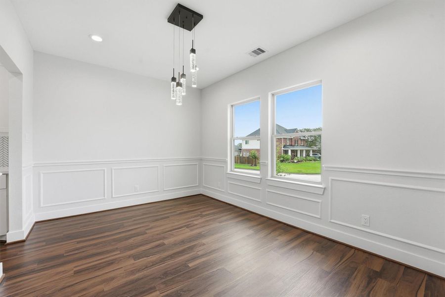 Spacious, unfurnished interior of a new home in , Houston (Image 15).