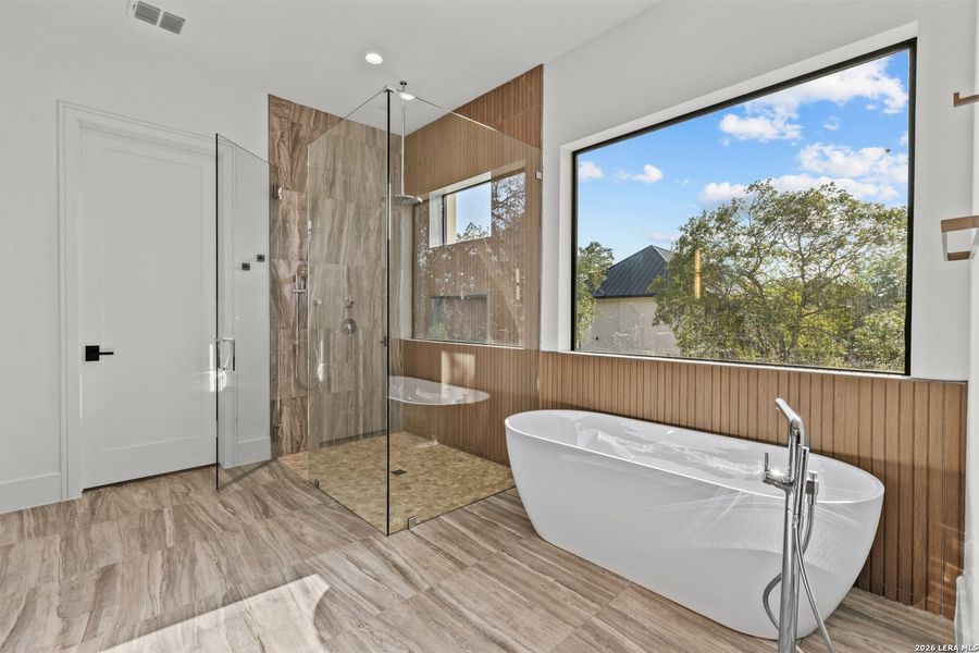 Furnished interior view inside a new home in , Boerne (Image 30).