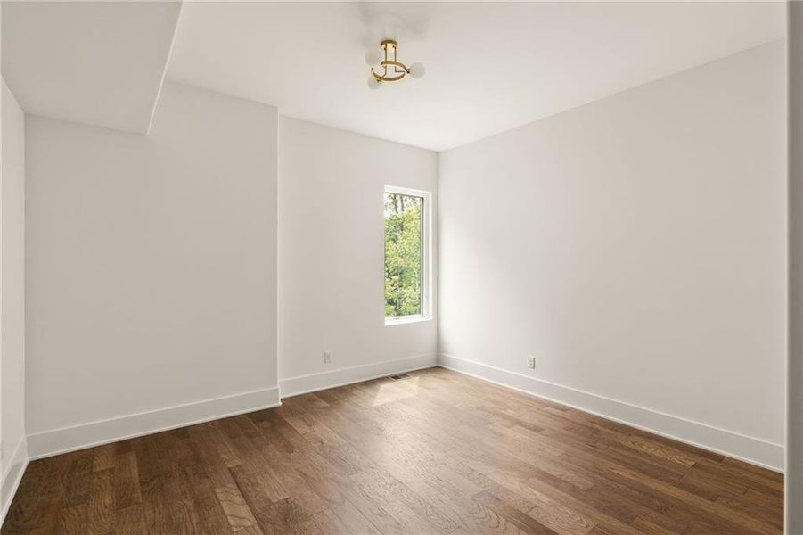Spacious, unfurnished interior of a new home in , Chattahoochee Hills (Image 19).