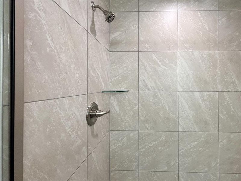 Close-up of interior finishes inside a home in , Dunnellon (Image 21).