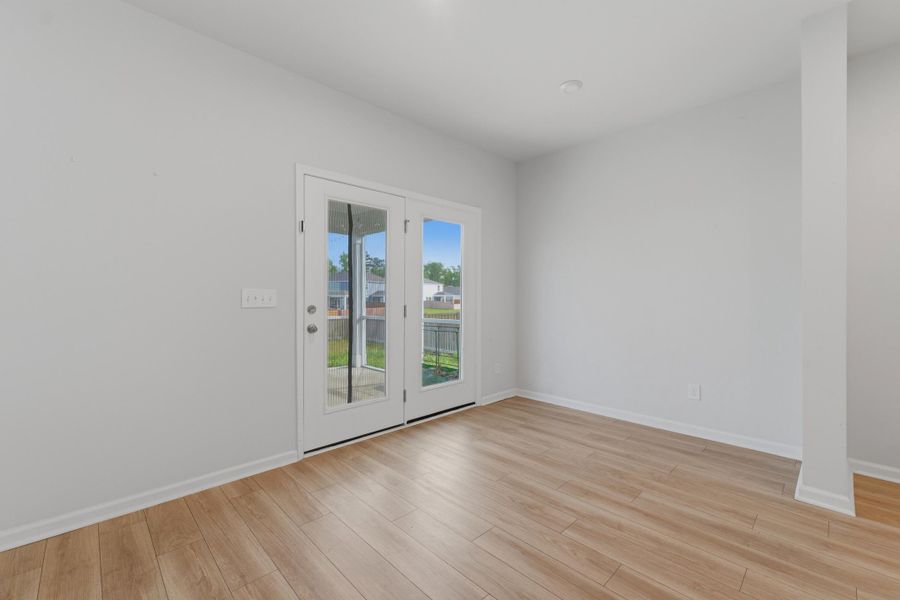 Spacious, unfurnished interior of a new home in Bradford Pointe, Summerville (Image 28).