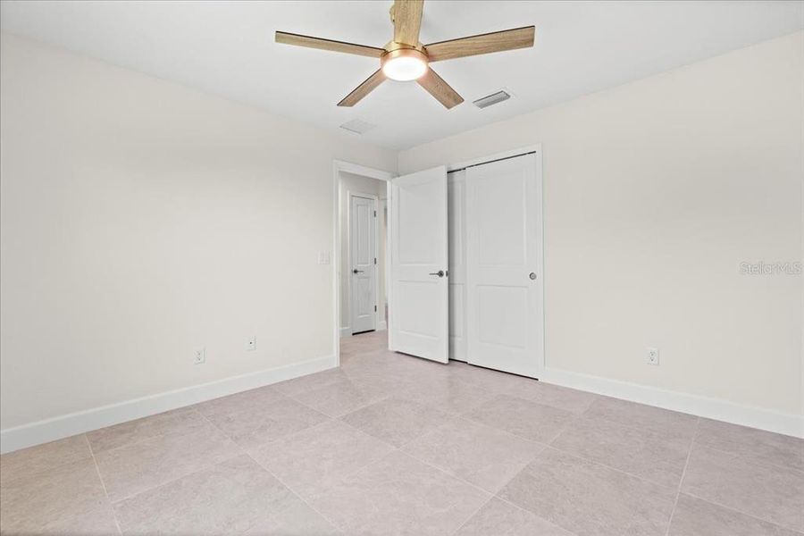 Spacious, unfurnished interior of a new home in , Englewood (Image 17).