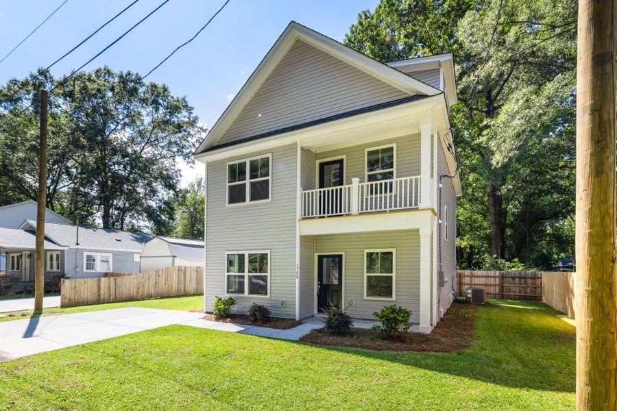 Front exterior of a new home in , Charleston, SC, highlighting curb appeal (Image 24).