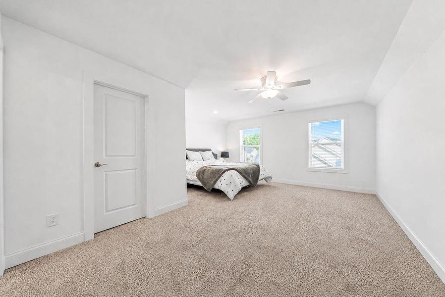 Image 58 of a home in .