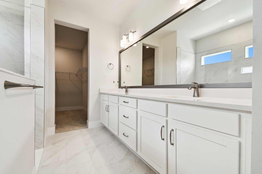 The Arden - Owner's Bath