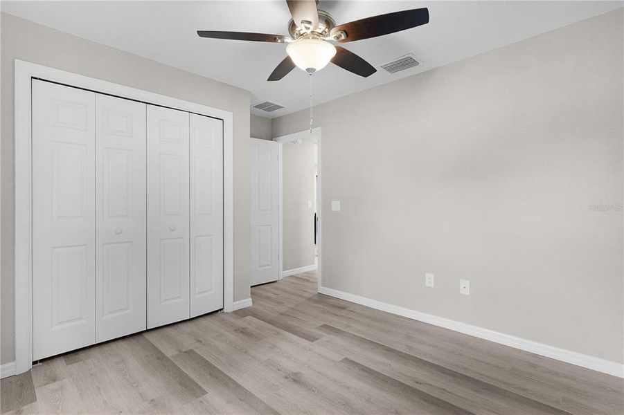 Spacious, unfurnished interior of a new home in , Summerfield (Image 12).