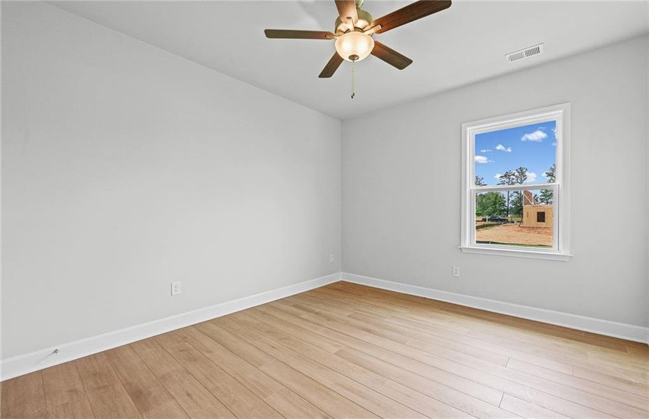 Spacious, unfurnished interior of a new home in Anderson Point, McDonough (Image 17).
