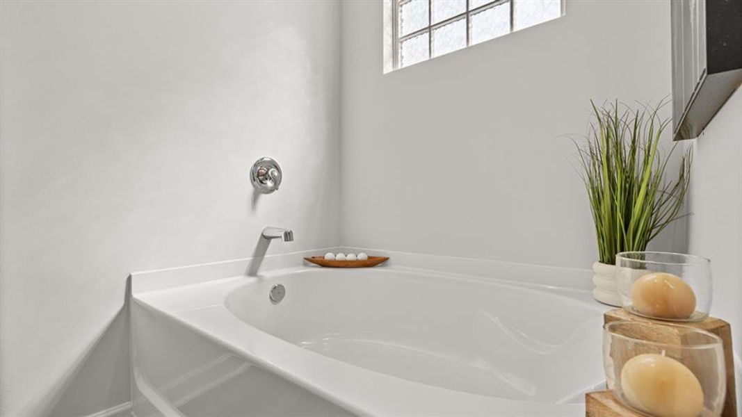 Close-up of interior finishes inside a home in Lost Creek, Dallas (Image 20).