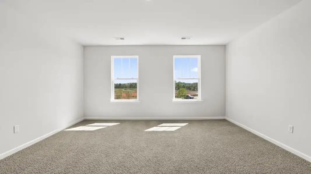 Spacious, unfurnished interior of a new home in Russell Place, Spartanburg (Image 34).