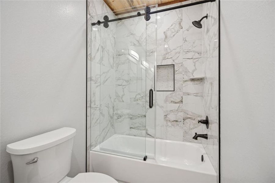 Image 42 of a home in .