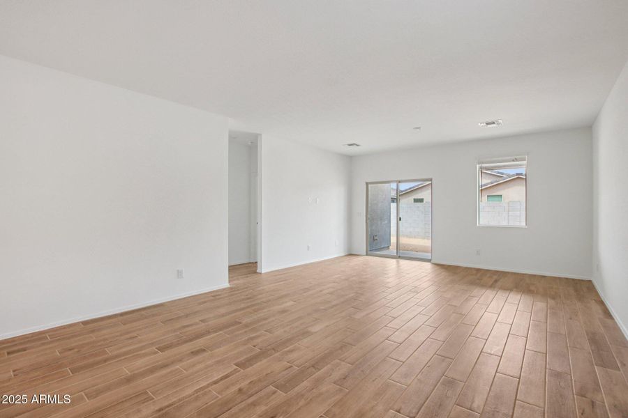 5-web-or-mls-W Kenner Dr-S0509-005