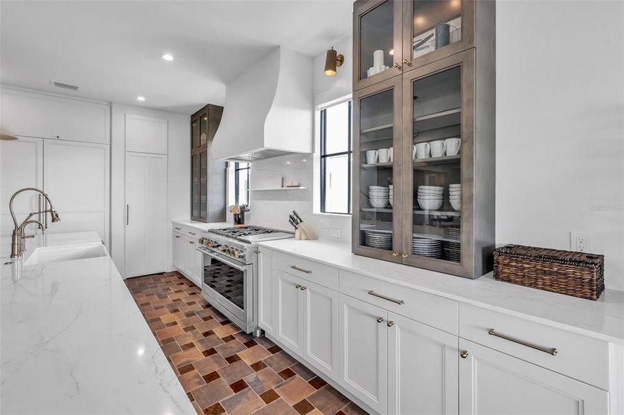 Furnished interior view inside a new home in , Anna Maria (Image 74).