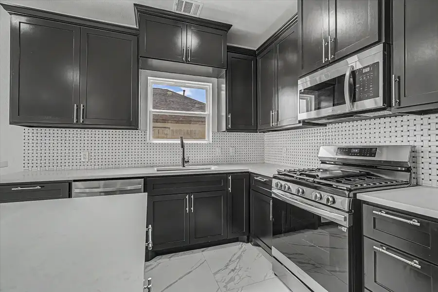 Furnished interior view inside a new home in , Houston (Image 12).