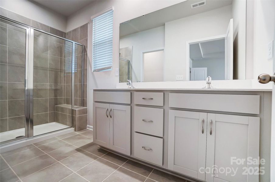 Photo representation only. Exterior and interior colors and finishes will vary. Photo representation only. Exterior and interior colors and finishes will vary.