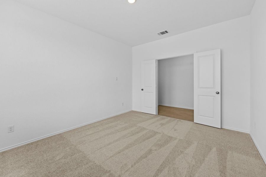 Spacious, unfurnished interior of a new home in Clayton Ranch, Copperas Cove (Image 37).