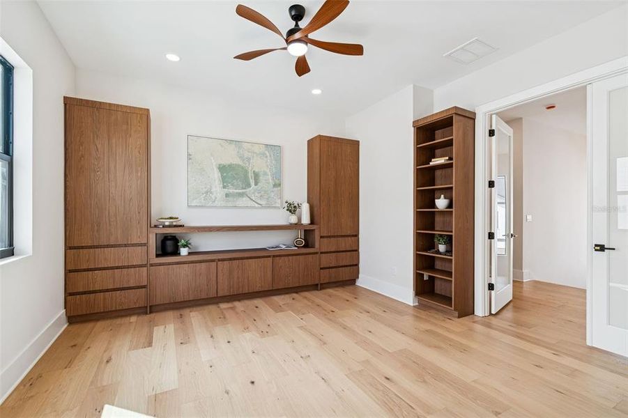 Furnished interior view inside a new home in , Tampa (Image 35).