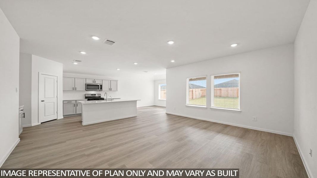 Spacious, unfurnished interior of a new home in Medina, Dayton (Image 15).