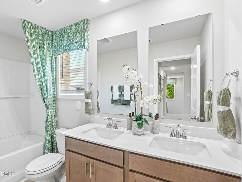 16 - Secondary Bath
