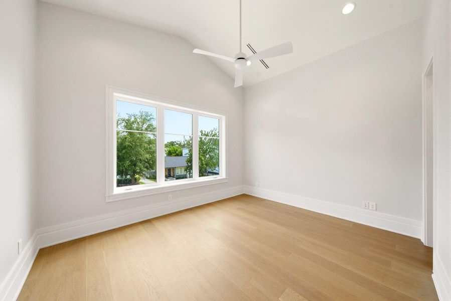 Large secondary bedroom with vaulted ceiling and treetop views! Large secondary bedroom with vaulted ceiling and treetop views!