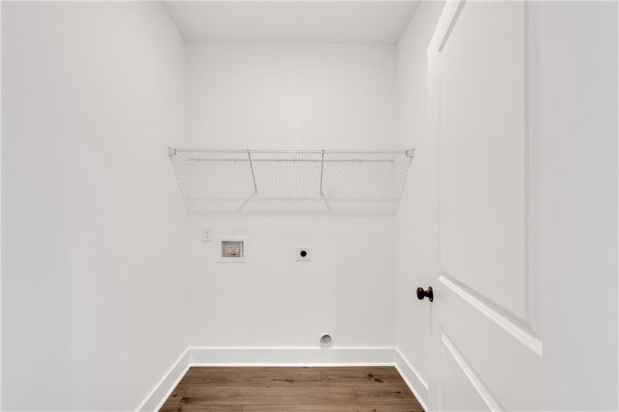 Spacious, unfurnished interior of a new home in , Suwanee (Image 14).