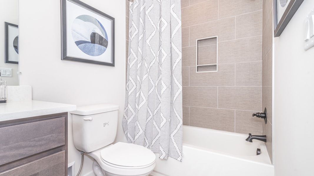 Representative furnished interior of a home built from the The Keswick Townhome (Interior Walk-Out) by Norfolk Homes in Bristol Ridge Townhomes, Ann Arbor (Image 26).