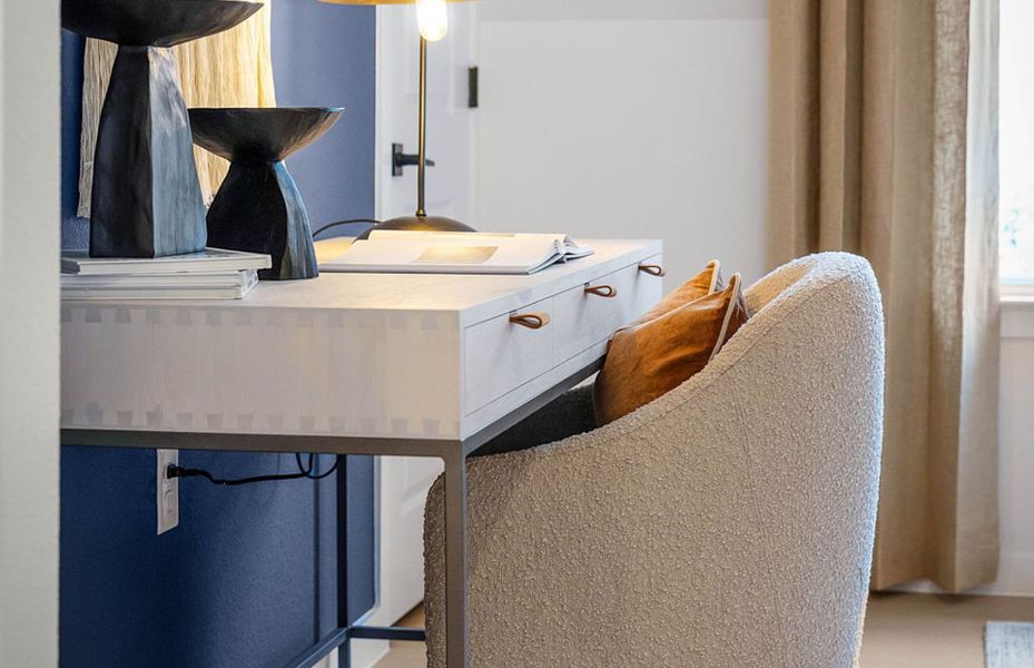 Representative interior finishes for a home built from the Hallmark by Del Webb in Del Webb Austin at Lost Pines, Bastrop (Image 24).