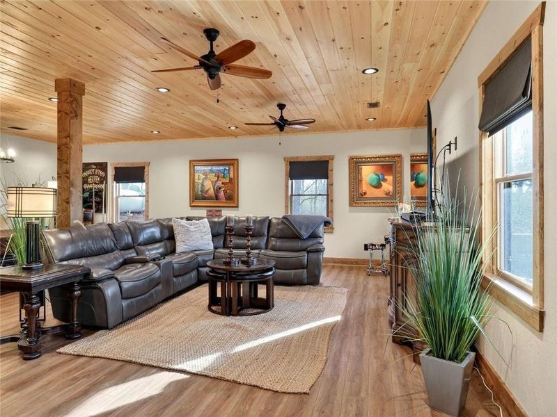 Community amenities in , Ellijay (Image 80).