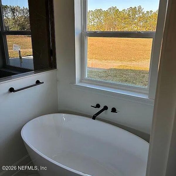 Close-up of interior finishes inside a home in , Green Cove Springs (Image 13).