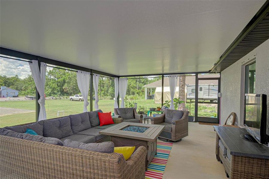 Image 19 of a home in . Image 19 of a home in .