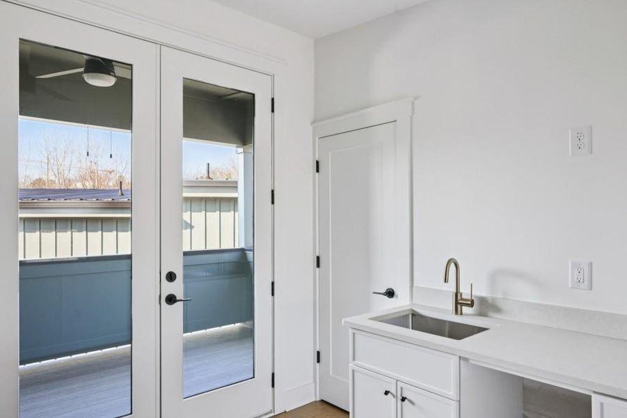 Furnished interior view inside a new home in , Atlanta (Image 13).